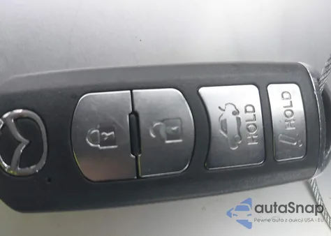 2018 Mazda Mazda3 Sport из США, поврежденный, VIN 3MZBN1U73JM171389